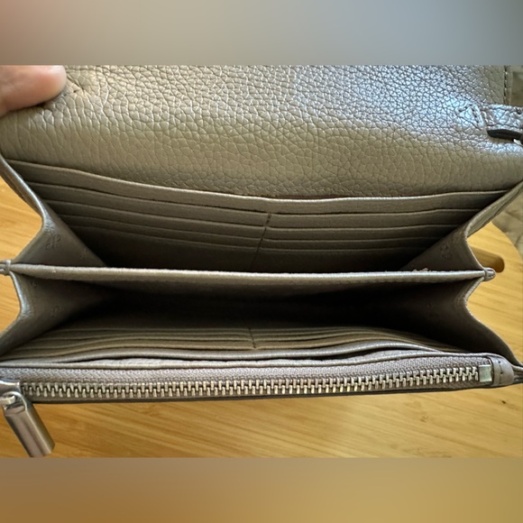 Tory Burch Crossbody Bag - Picture 7 of 11